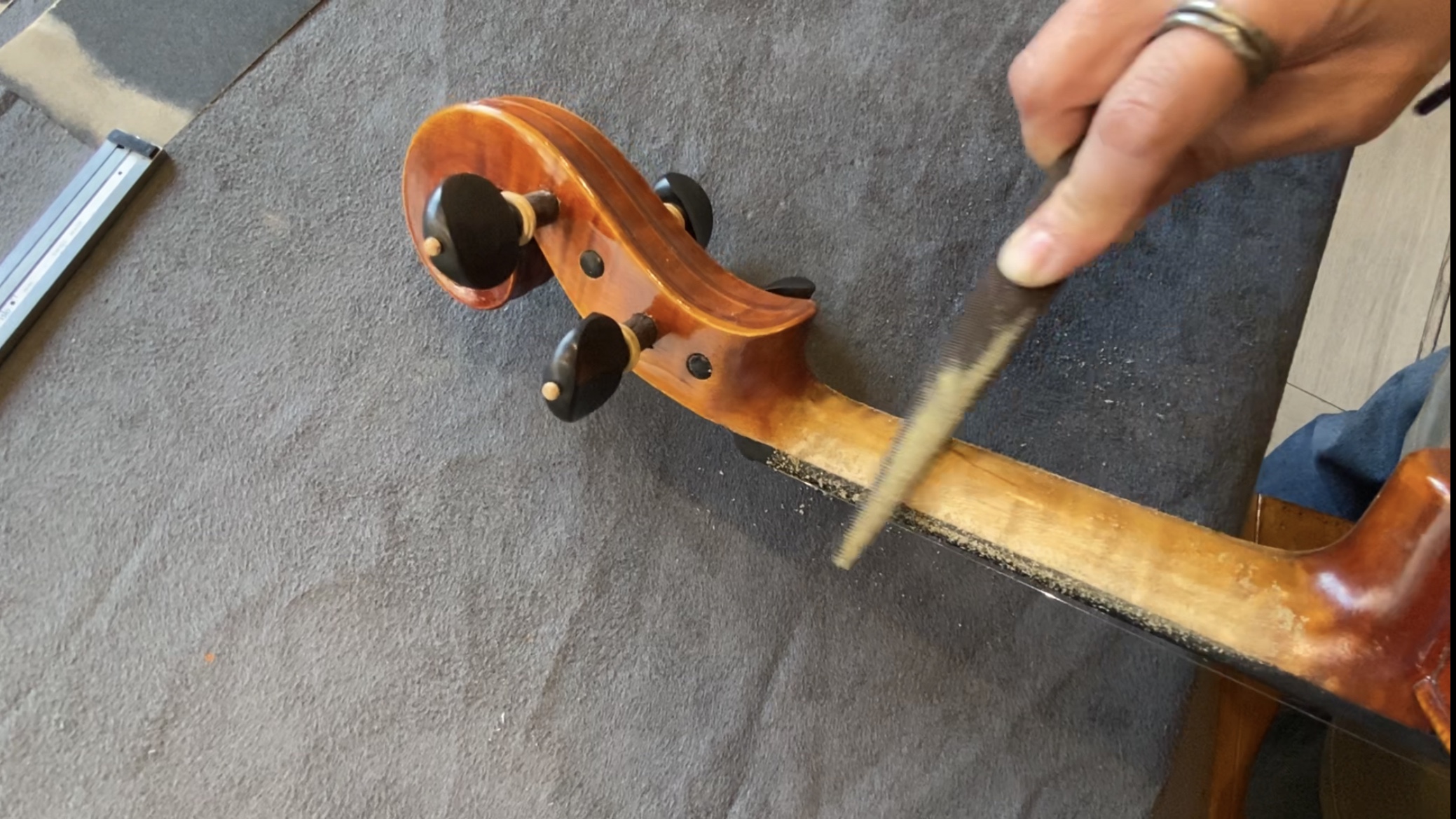 提琴實驗計畫: 提琴琴頸 Violin neck修整(左手上把位問題)